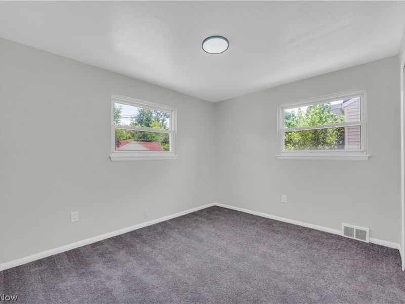 4417 E 156th Street , Cleveland, OH 44128 Photo 9