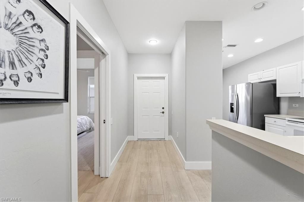 8259 Parkstone Pl, Unit 202, Naples, FL 34120 Photo