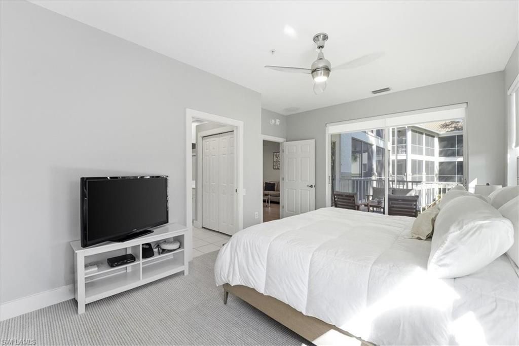 8259 Parkstone Pl, Unit 202, Naples, FL 34120 Photo