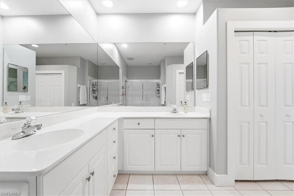 8259 Parkstone Pl, Unit 202, Naples, FL 34120 Photo