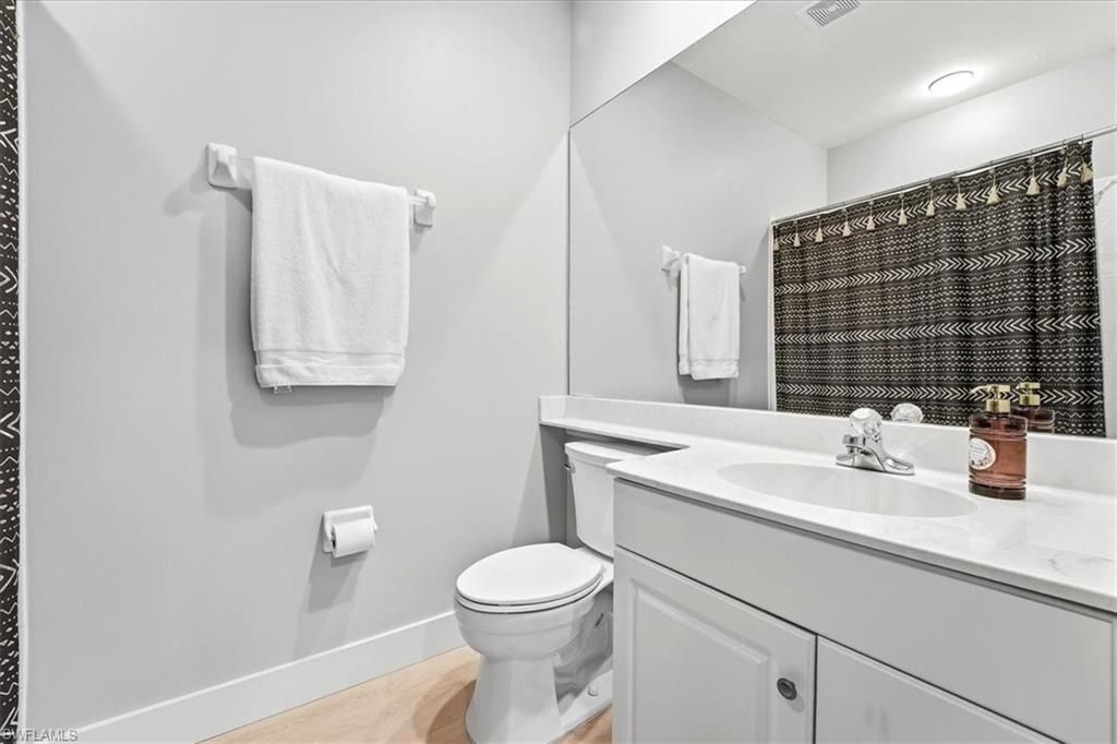 8259 Parkstone Pl, Unit 202, Naples, FL 34120 Photo