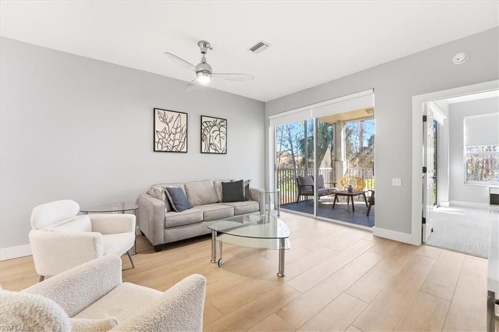 8259 Parkstone Pl, Unit 202, Naples, FL 34120 Photo