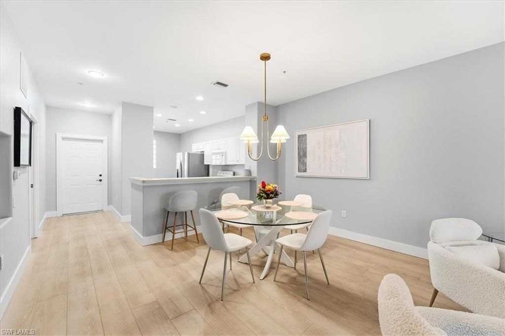 8259 Parkstone Pl, Unit 202, Naples, FL 34120 Photo