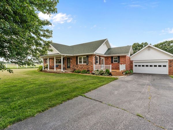 3128 New Hope Road , Fordland, MO 65652