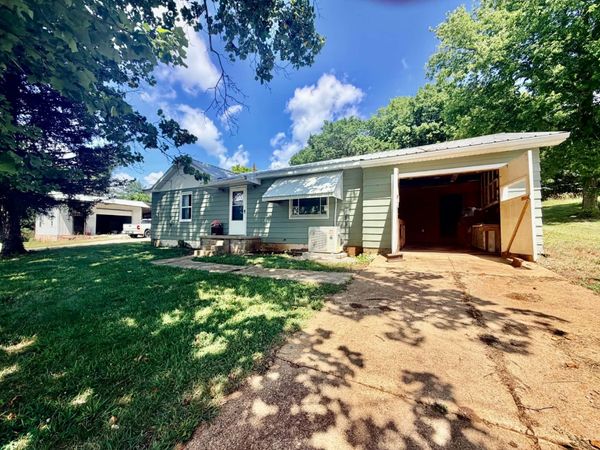15003 W Old Eminence Rd 15017 Old E W, Eminence, MO 65466