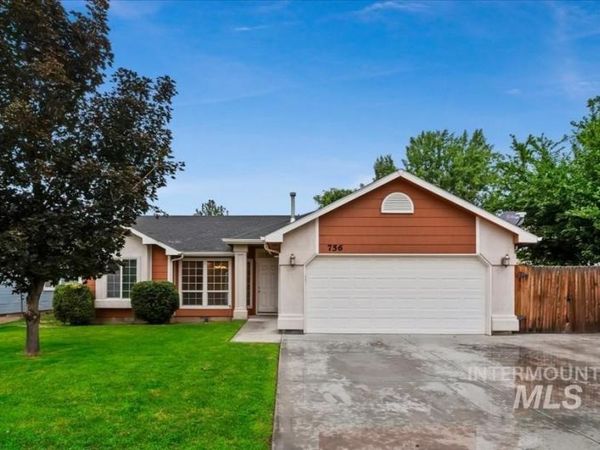 756 E Blue Heron St, Meridian, ID 83646
