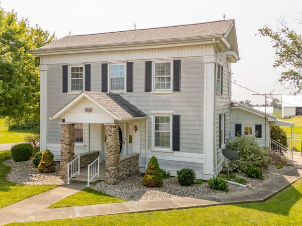 5943 N Wilbur Wright Road, Mooreland, IN 47360