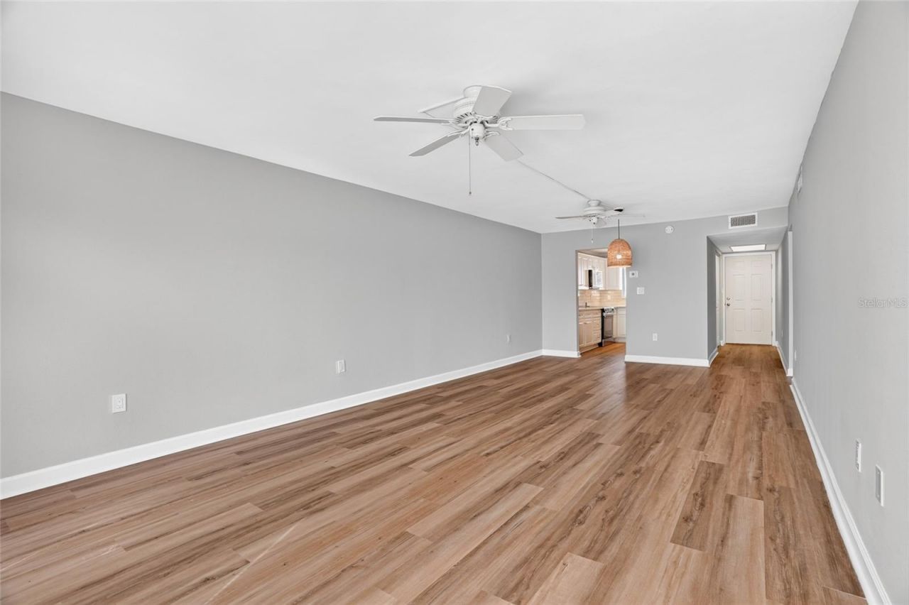 4570 Overlook Drive Ne, Unit 175, Saint Petersburg, FL 33703 Photo