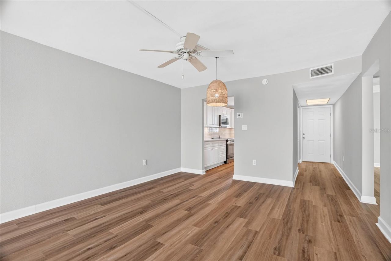 4570 Overlook Drive Ne, Unit 175, Saint Petersburg, FL 33703 Photo