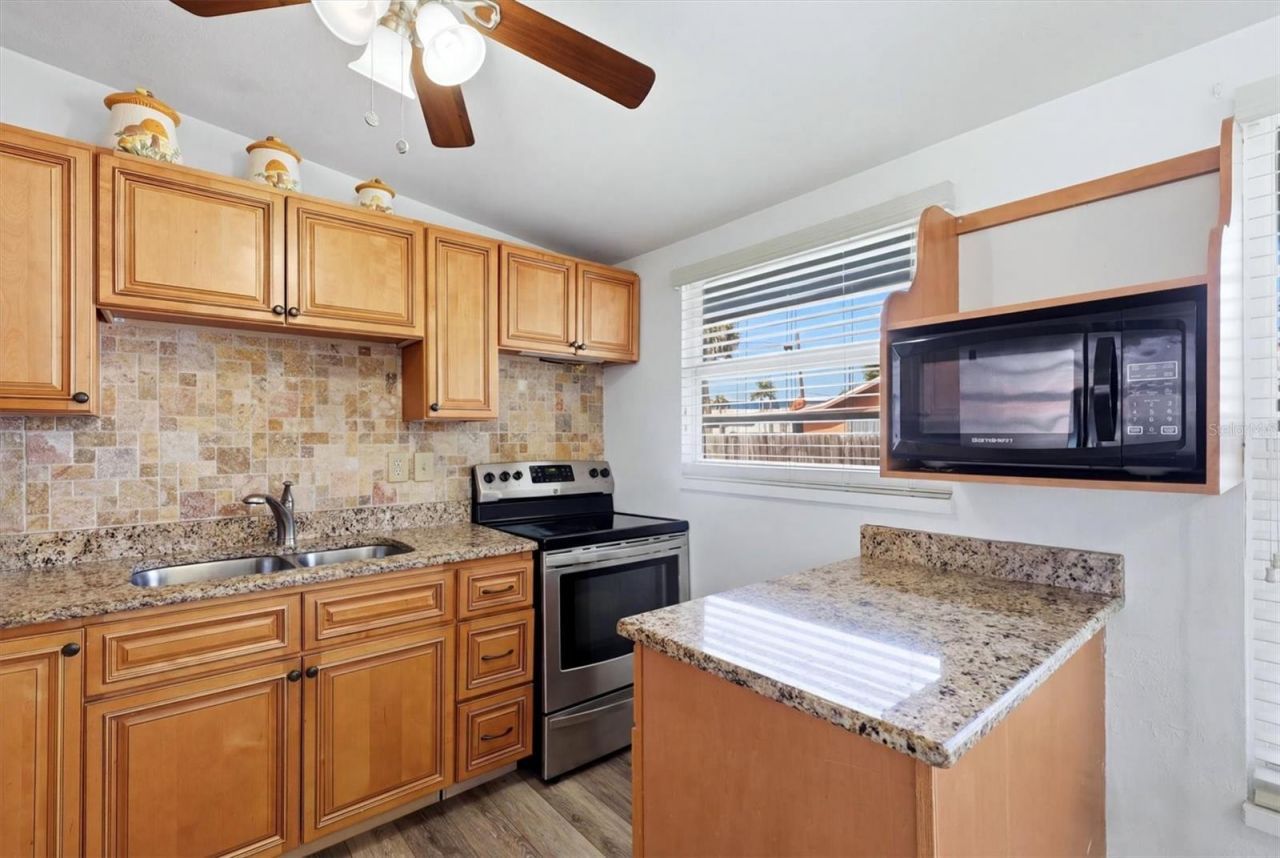 898 S Broadway , Englewood, FL 34223 Photo