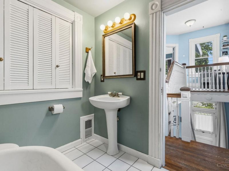 3025 Montana Avenue, Cincinnati, OH 45211 Photo 25