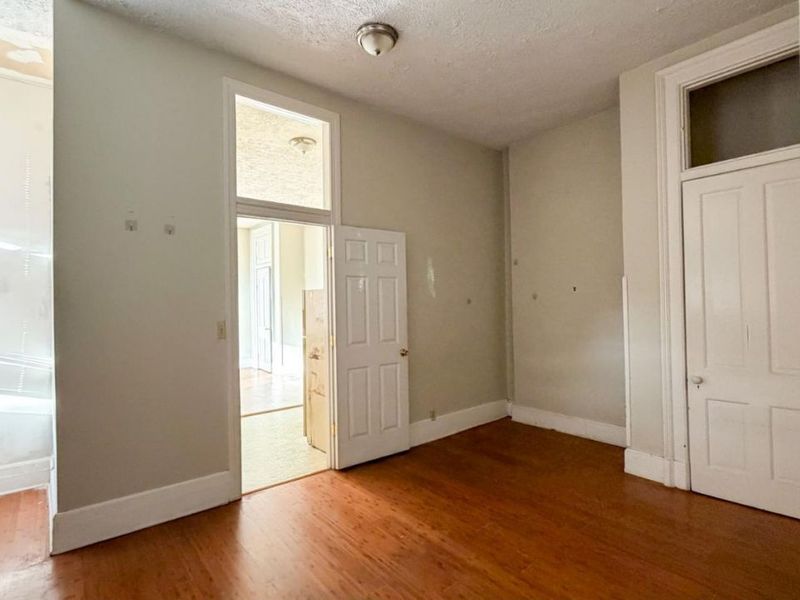 24 E University Avenue, Cincinnati, OH 45219 Photo 42