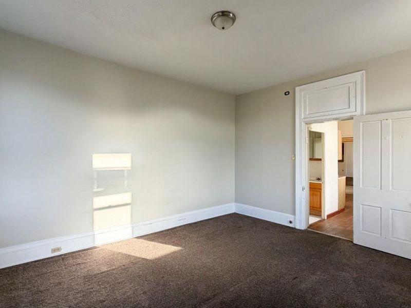 24 E University Avenue, Cincinnati, OH 45219 Photo 51