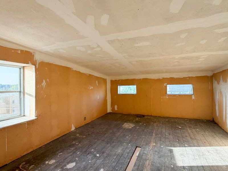 24 E University Avenue, Cincinnati, OH 45219 Photo 61