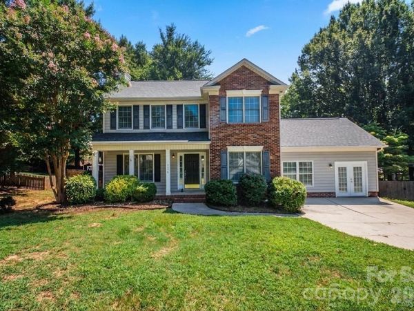 4456 Alexander Hill Court , Harrisburg, NC 28075