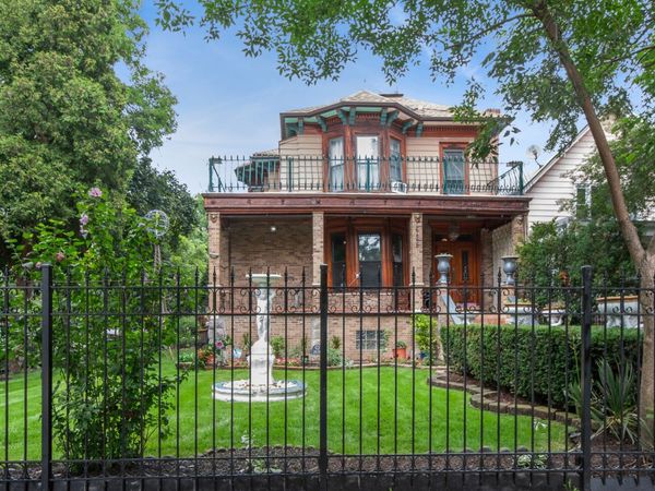 2656 W Logan Boulevard , Chicago, IL 60647