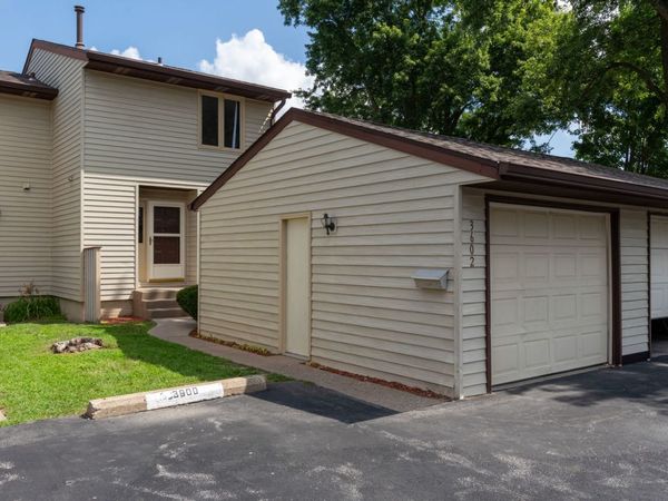3602 Cedarwood Court , Bettendorf, IA 52722