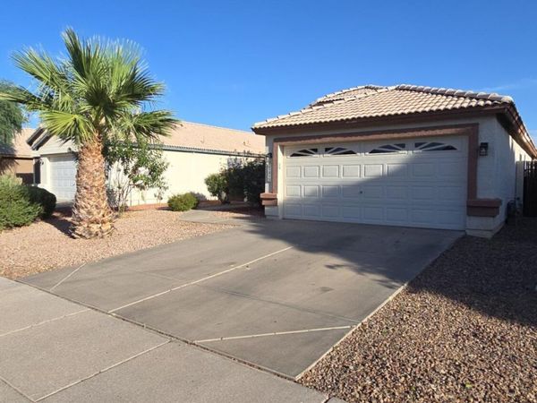 151 W SAGEBRUSH Street, Gilbert, AZ 85233