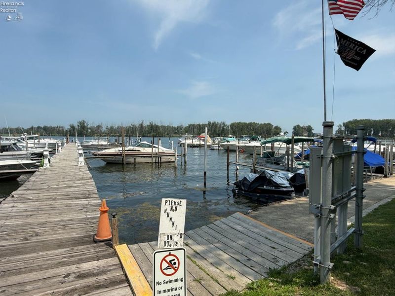 7511 E Harbor Road, Unit 53, Marblehead, OH 43440 Photo 8