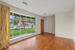5308 Holden Street photo 4