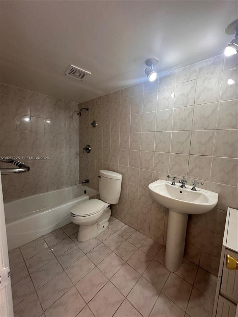 5325 SW 77th Ct , Unit 107F, Miami, FL 33155 Photo