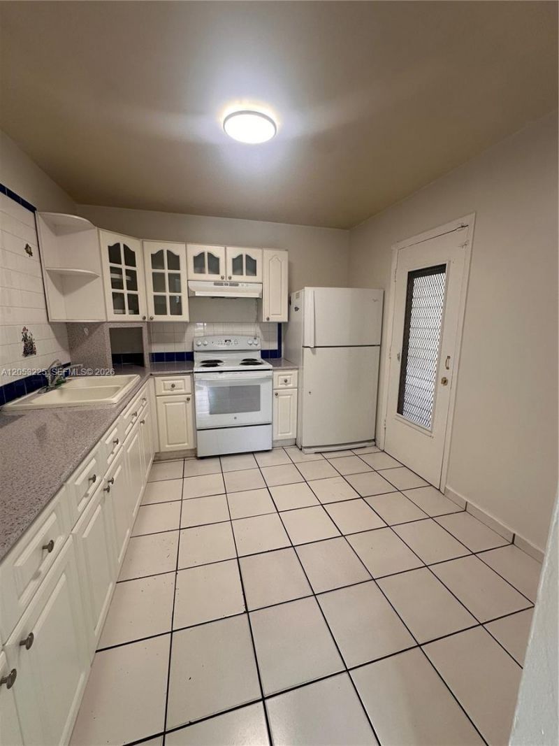 5325 SW 77th Ct , Unit 107F, Miami, FL 33155 Photo
