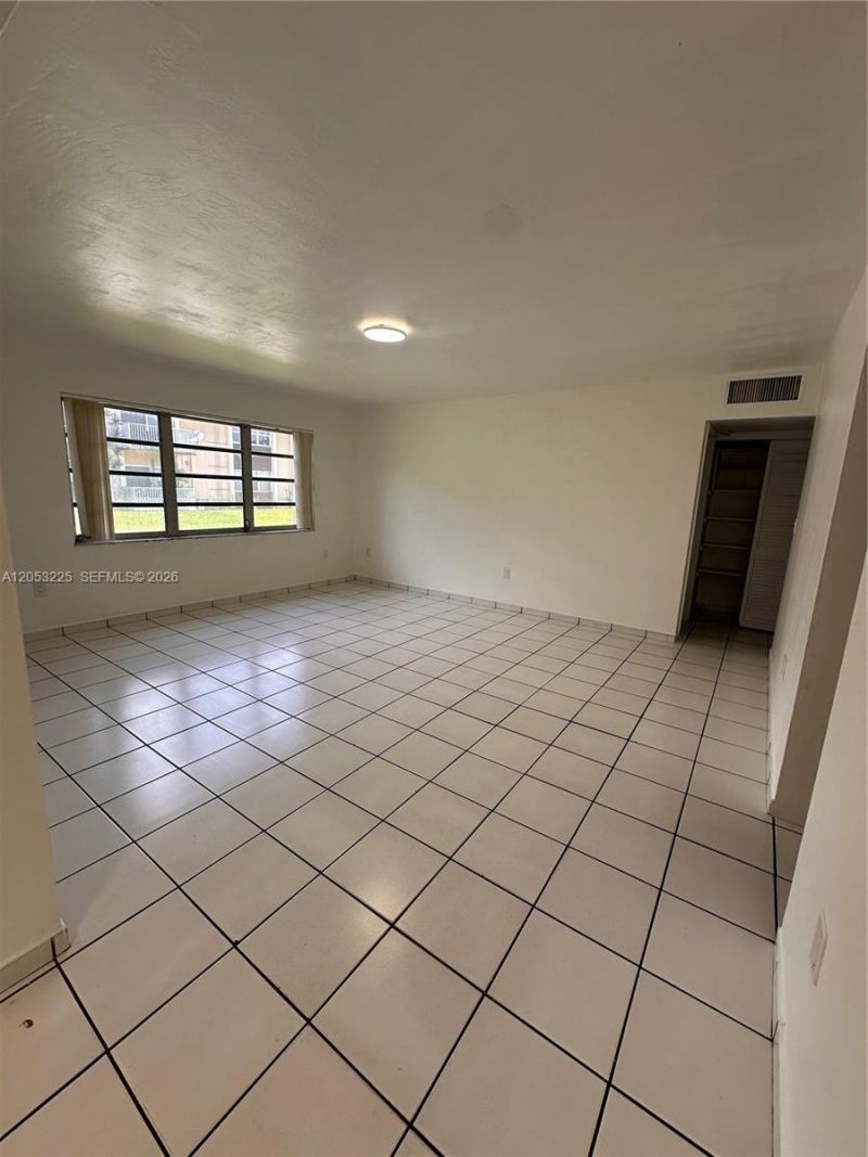5325 SW 77th Ct , Unit 107F, Miami, FL 33155 Photo