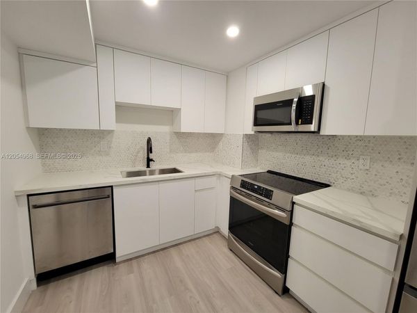 2655 Collins Ave , Unit 608, Miami Beach, FL 33140