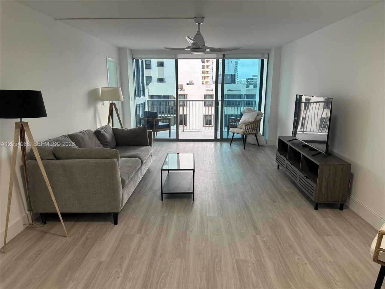 2655 Collins Ave , Unit 608, Miami Beach, FL 33140 Photo