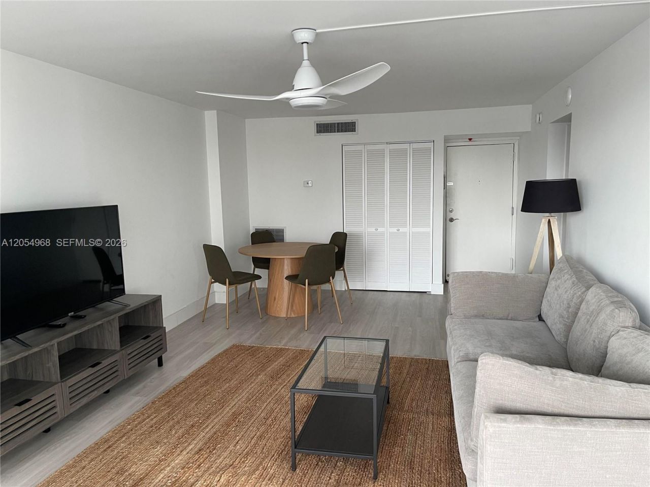 2655 Collins Ave , Unit 608, Miami Beach, FL 33140 Photo
