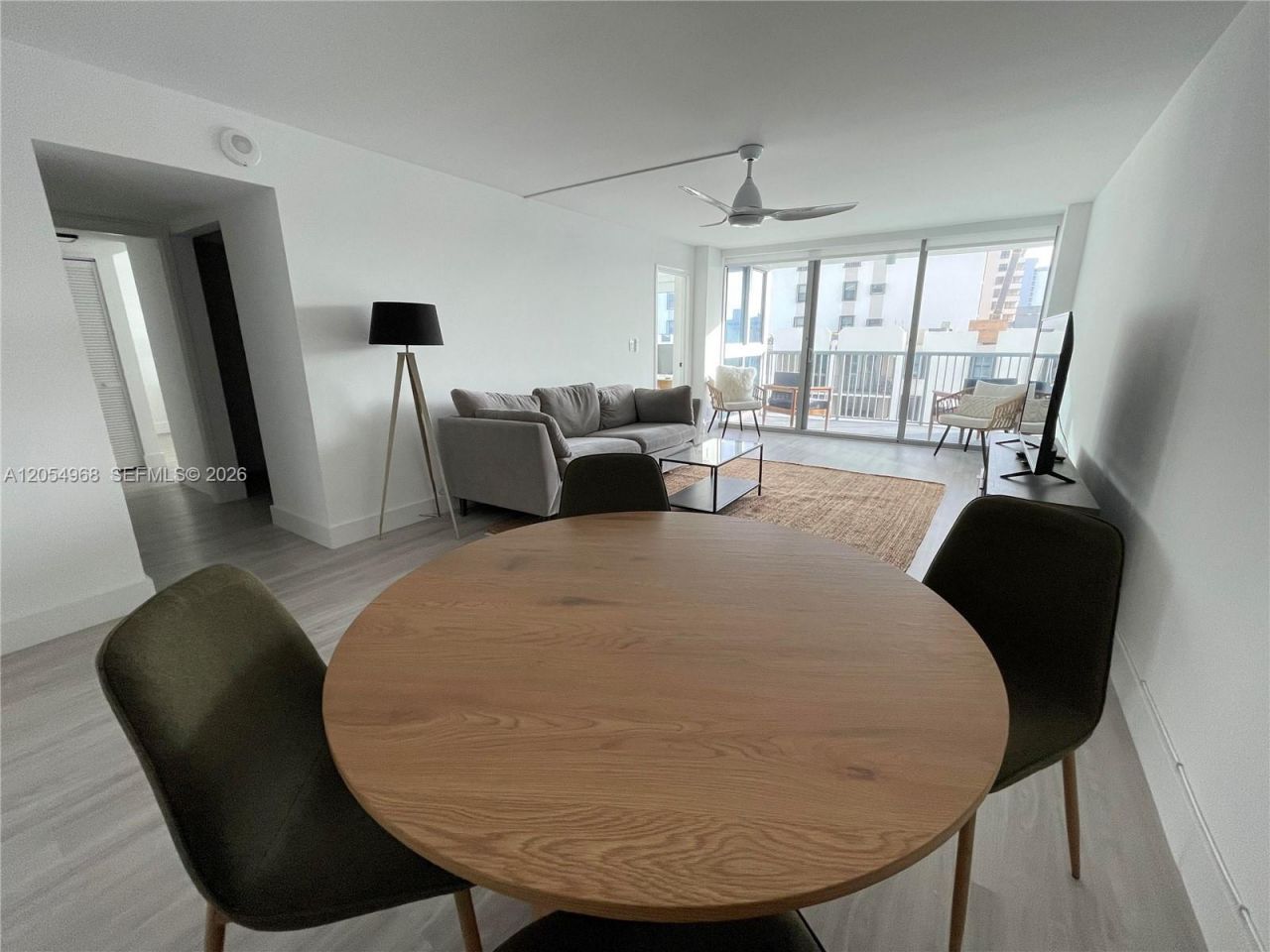 2655 Collins Ave , Unit 608, Miami Beach, FL 33140 Photo