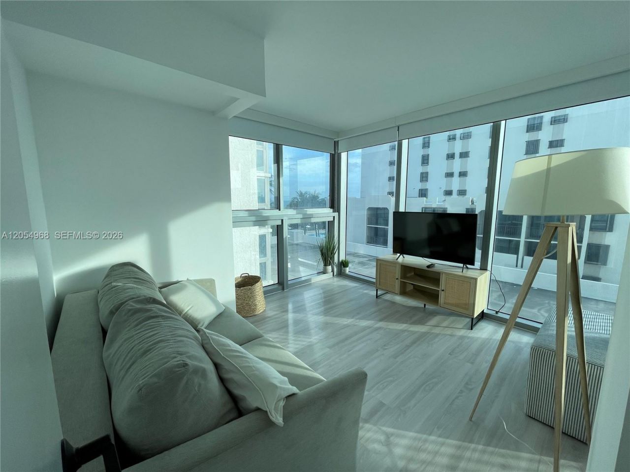 2655 Collins Ave , Unit 608, Miami Beach, FL 33140 Photo