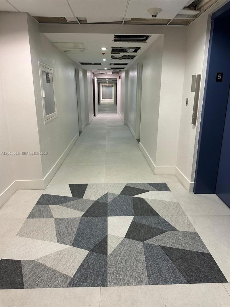 2655 Collins Ave , Unit 608, Miami Beach, FL 33140 Photo