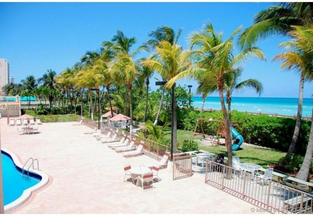2655 Collins Ave , Unit 608, Miami Beach, FL 33140 Photo