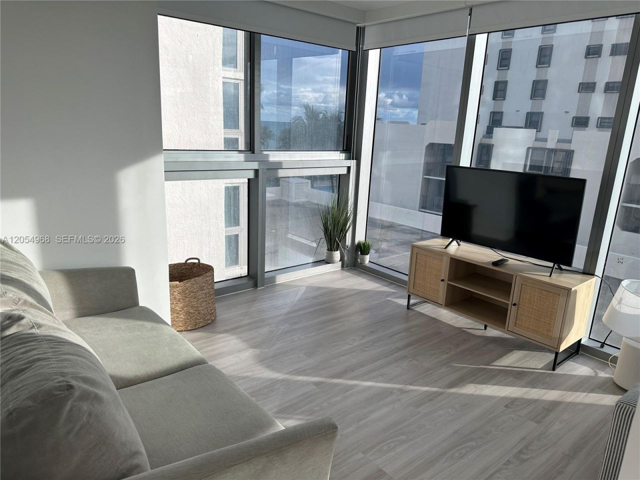 2655 Collins Ave , Unit 608, Miami Beach, FL 33140 Photo