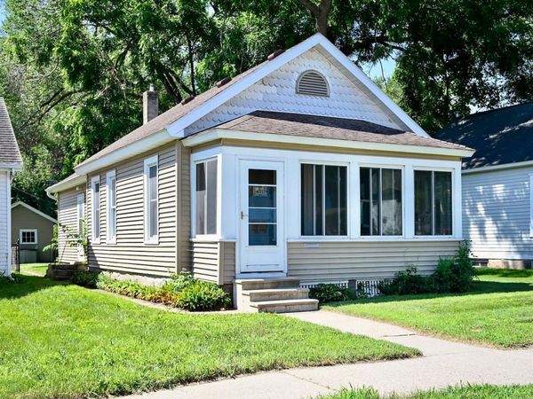 617 W Howard Street, Winona, MN 55987