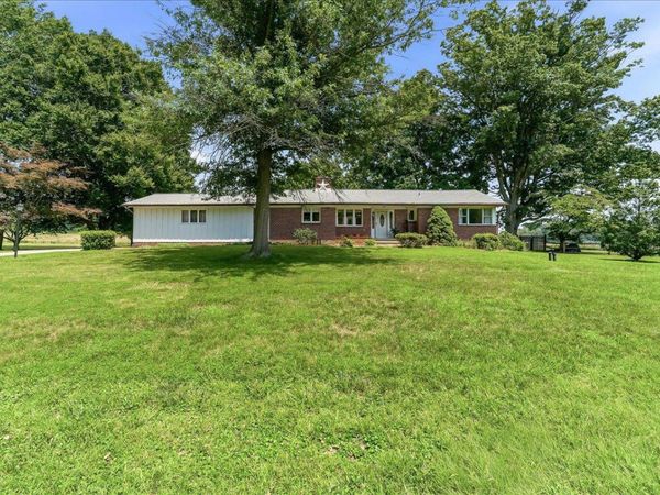 33 VAUX LANE, PHOENIXVILLE, PA 19460