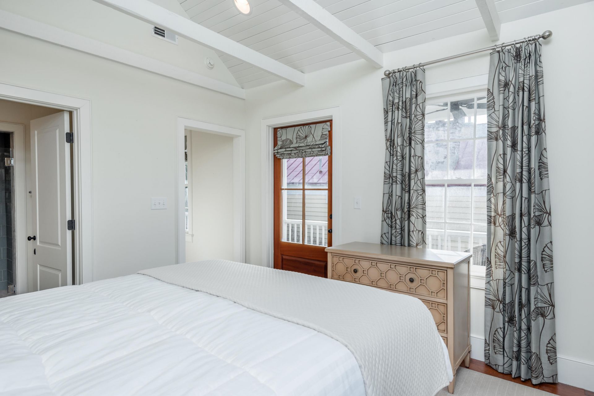 108 Smith Street Photo 11