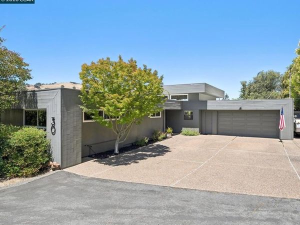 30 Sunrise Ln, Lafayette, CA 94549