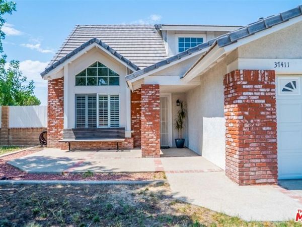 37411 Sheffield Drive , Palmdale, CA 93550