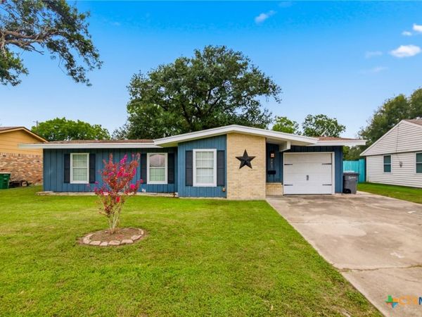 4605 Camellia Street , Victoria, TX 77904