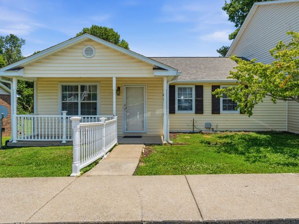 40 Rolling Meadows Dr , Goodlettsville, TN 37072