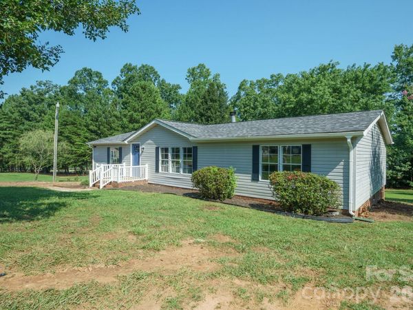 144 Carolina Wren Drive, Mooresville, NC 28115