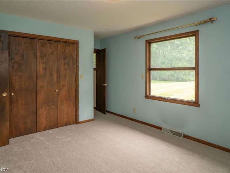 2421 Fairview Road , Uniontown, OH 44685 Photo 20