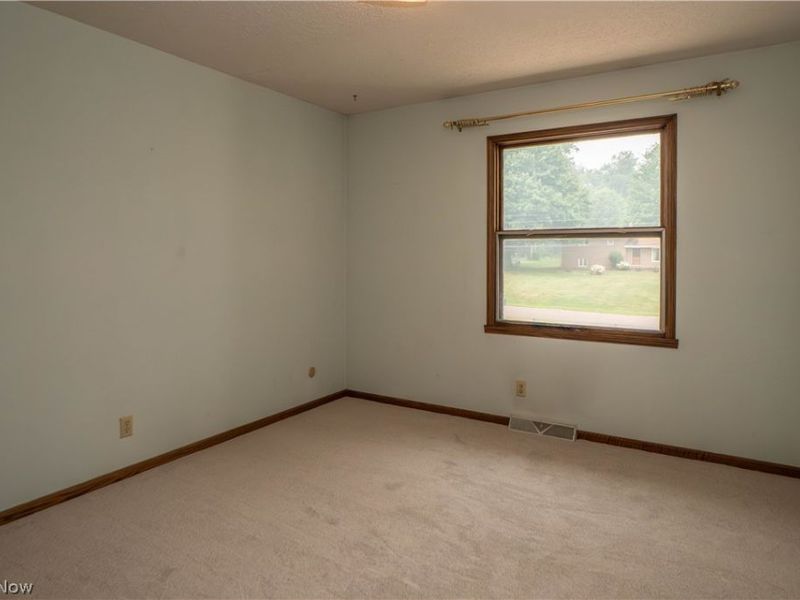 2421 Fairview Road, Uniontown, OH 44685 Photo 25