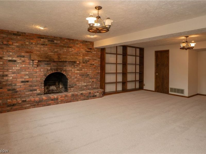 2421 Fairview Road, Uniontown, OH 44685 Photo 33