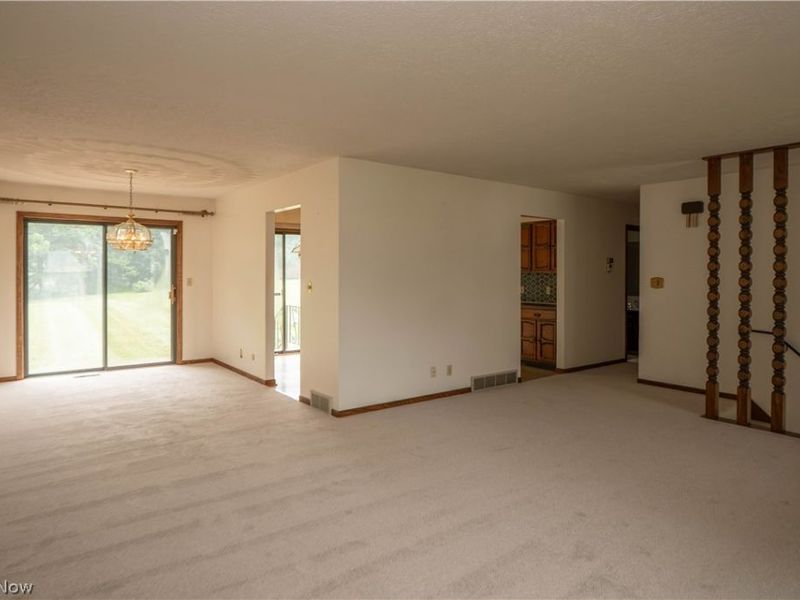 2421 Fairview Road, Uniontown, OH 44685 Photo 5