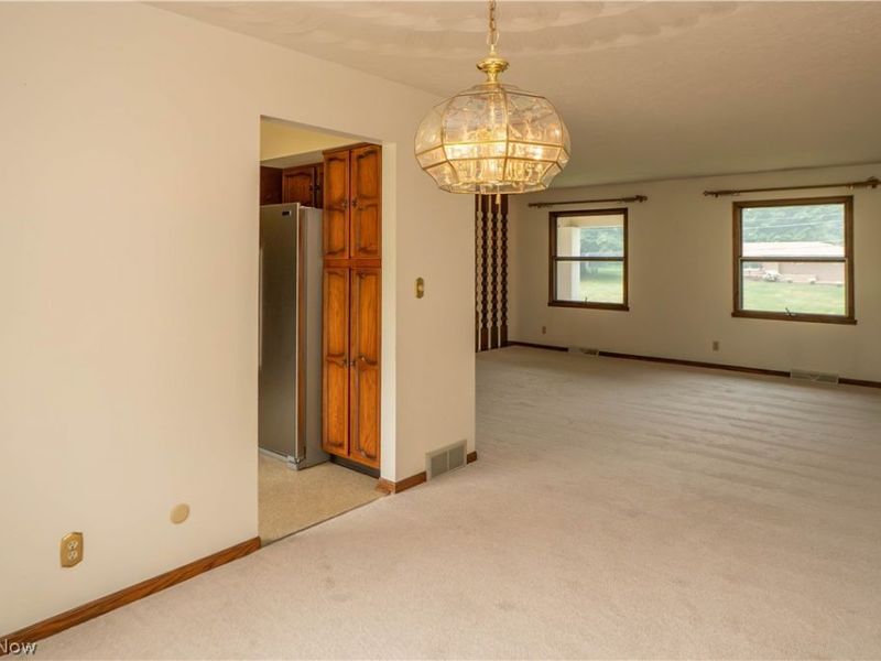 2421 Fairview Road, Uniontown, OH 44685 Photo 9