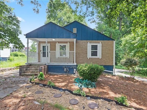 537 W Lake Avenue NW, Atlanta, GA 30318