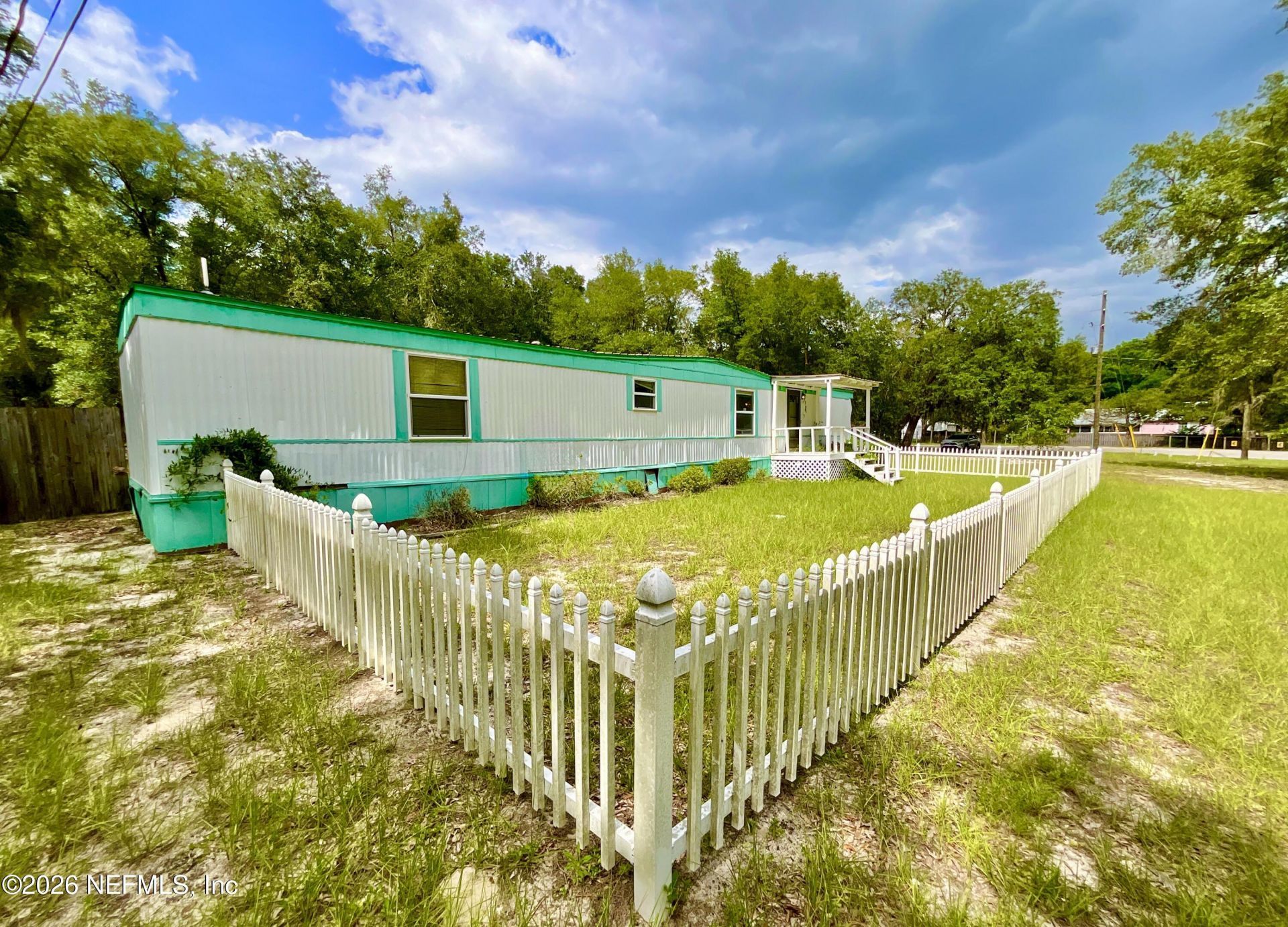 8232 Swan Lake Road, Melrose, FL 32666 Photo